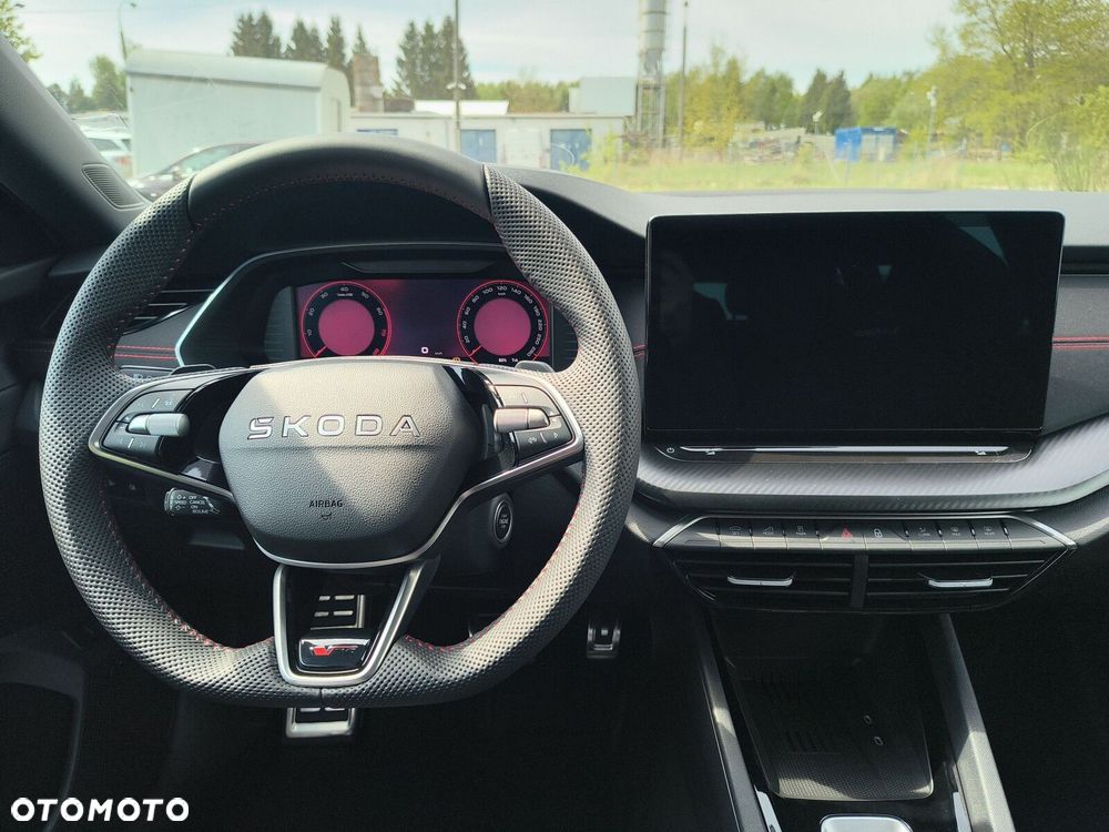 Skoda Octavia 2.0 TSI RS DSG - 14