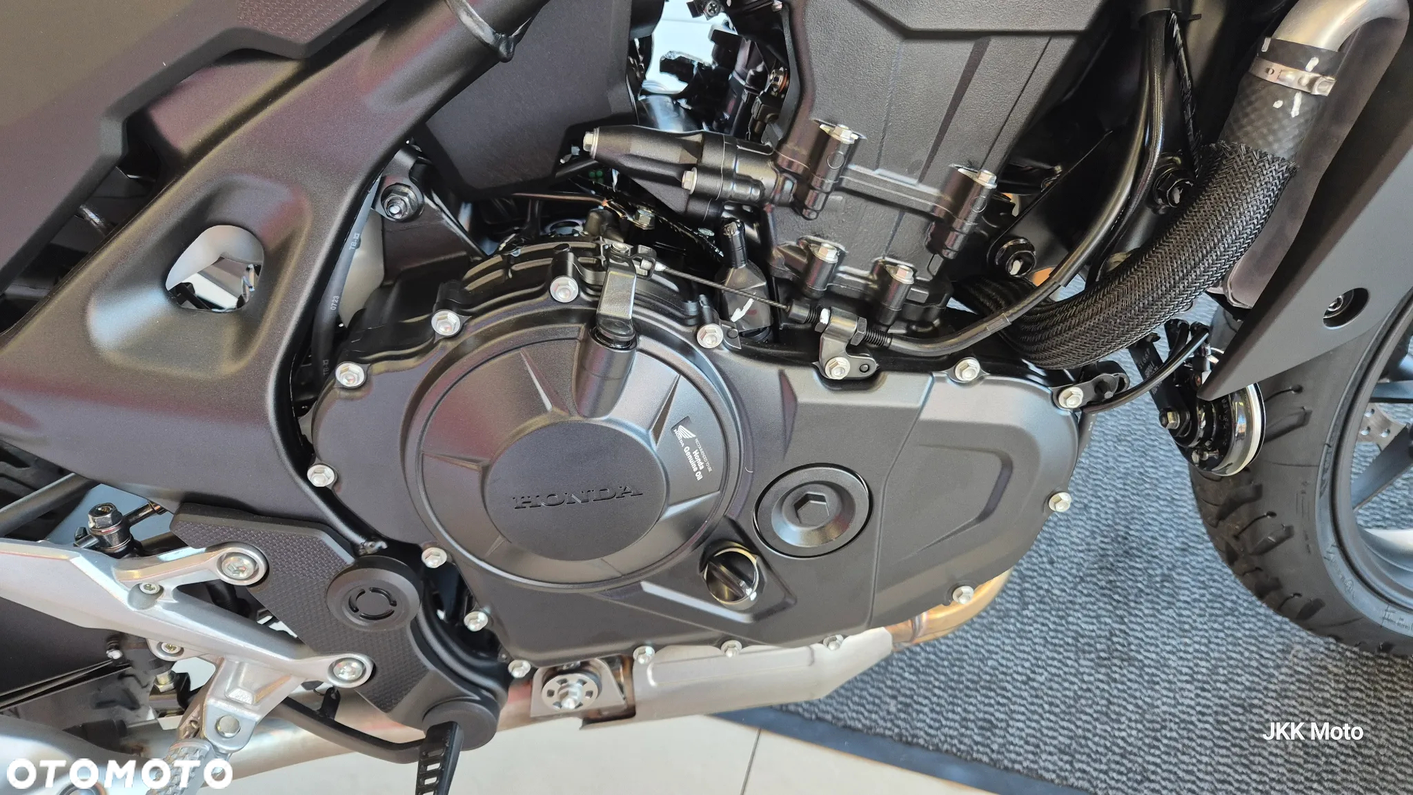 Honda CB - 8