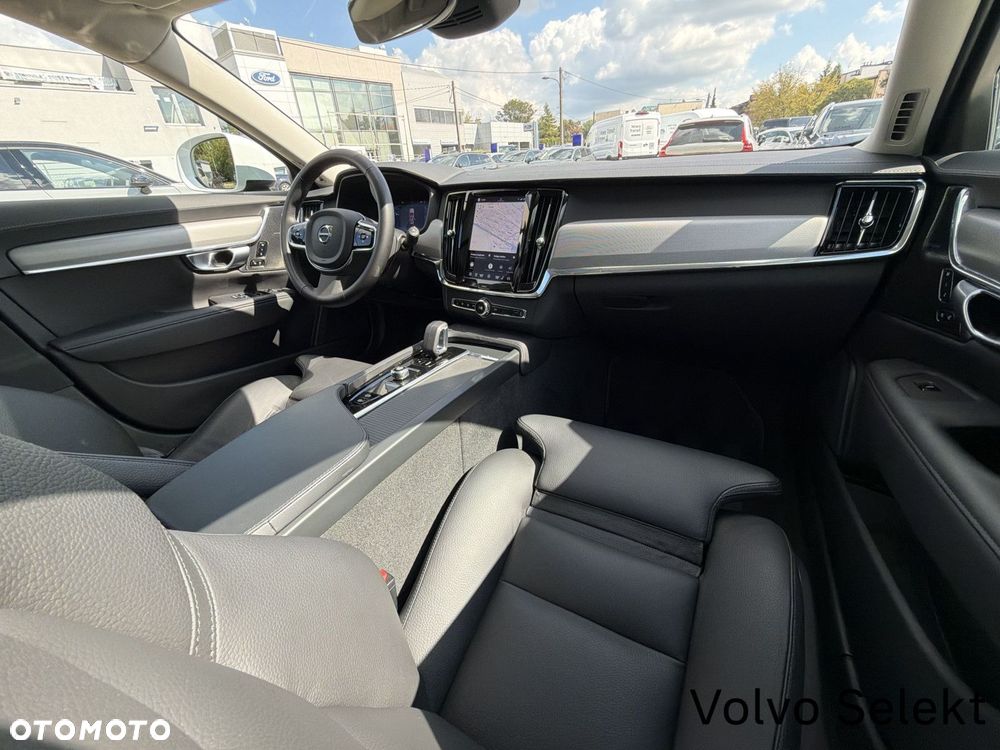 Volvo V90 Cross Country - 15