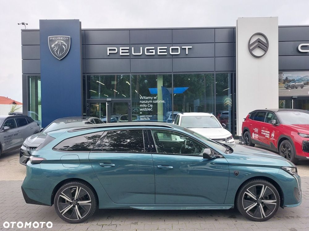 Peugeot 308 - 8