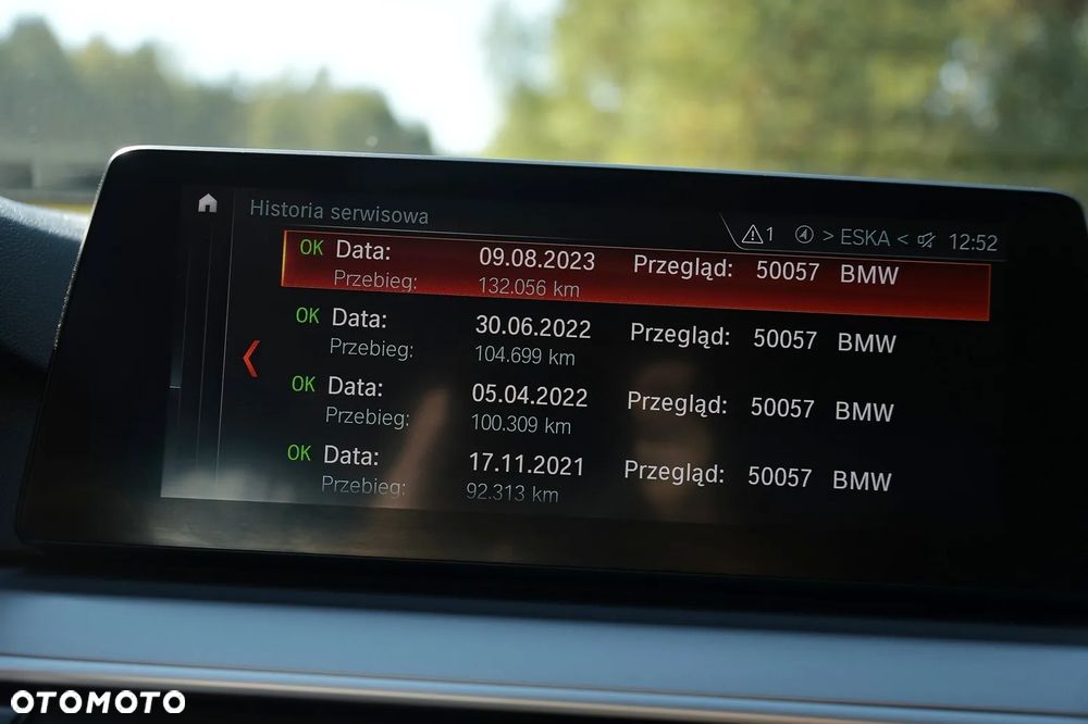 BMW Seria 5 520d Sport Line - 38
