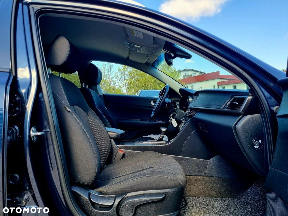 Kia Optima 1.7 CRDI L DCT - 11