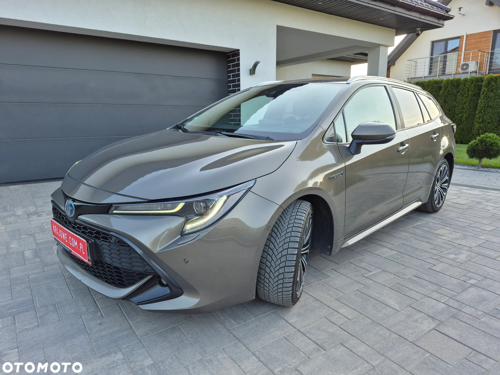 Toyota Corolla 2.0 Hybrid Comfort - 2