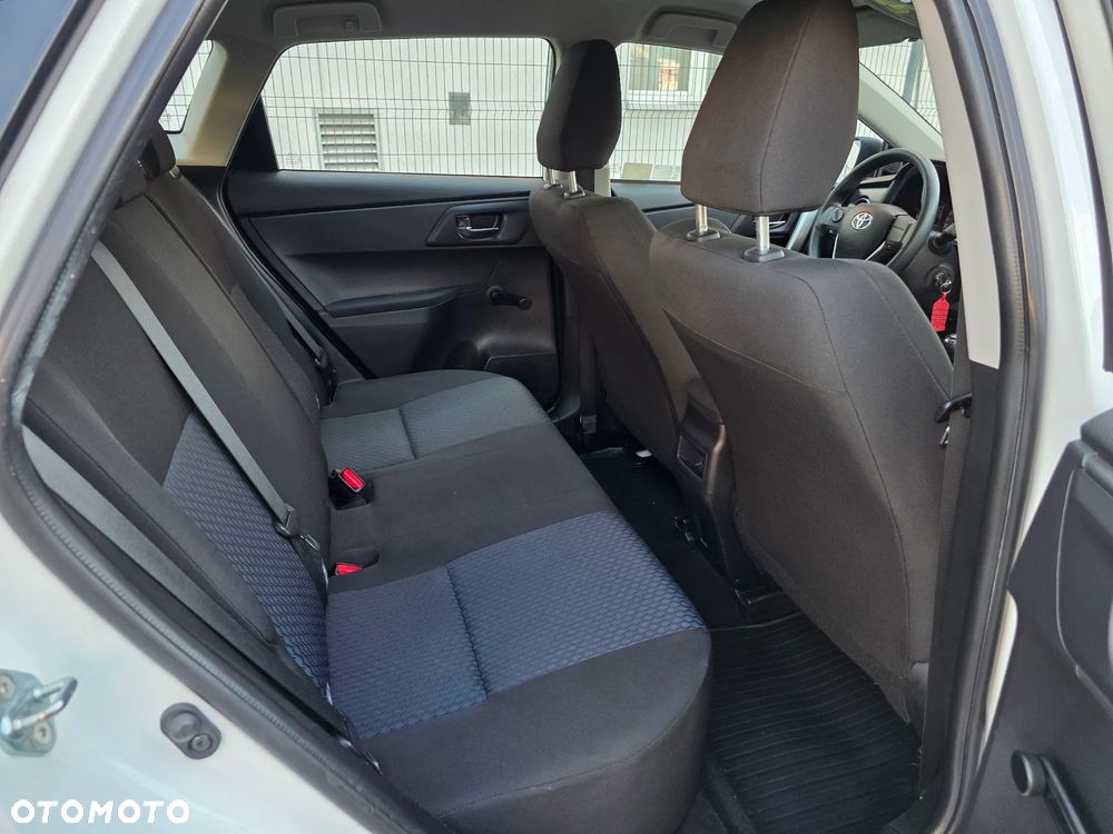 Toyota Auris 1.6 Active - 16