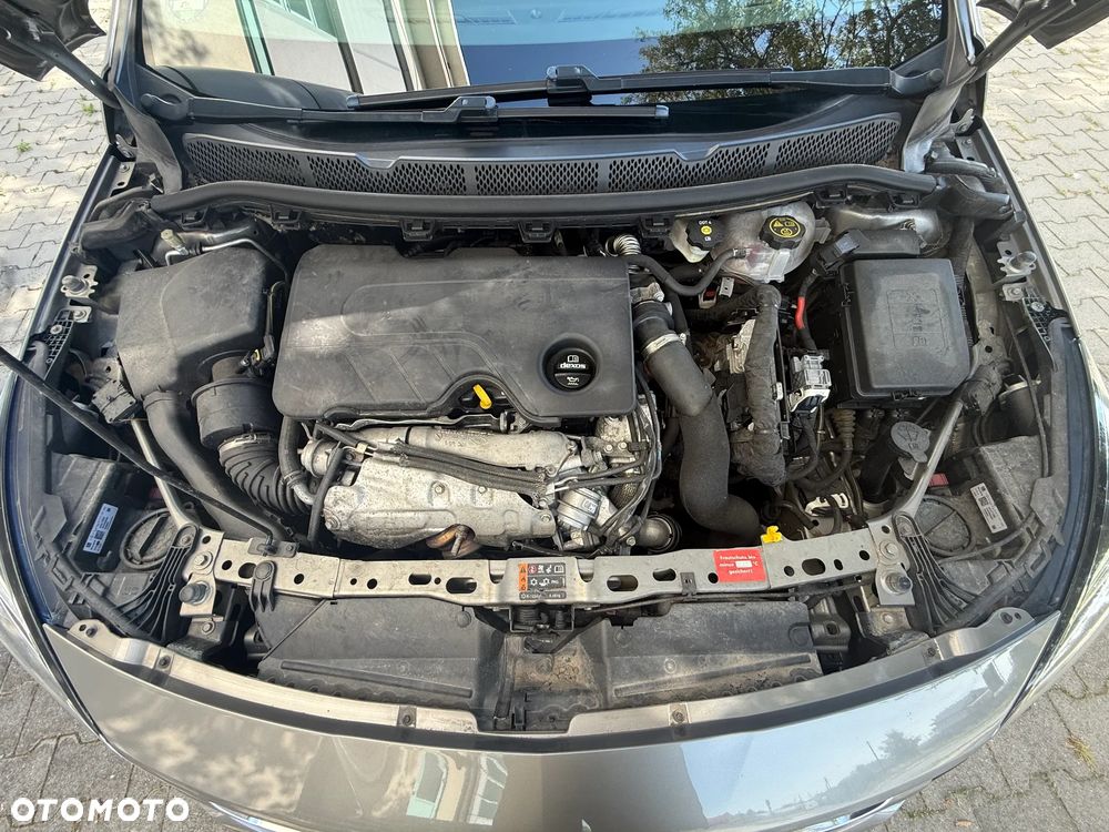 Opel Astra 1.6 BiTurbo D (CDTI) Start/Stop Innovation - 37
