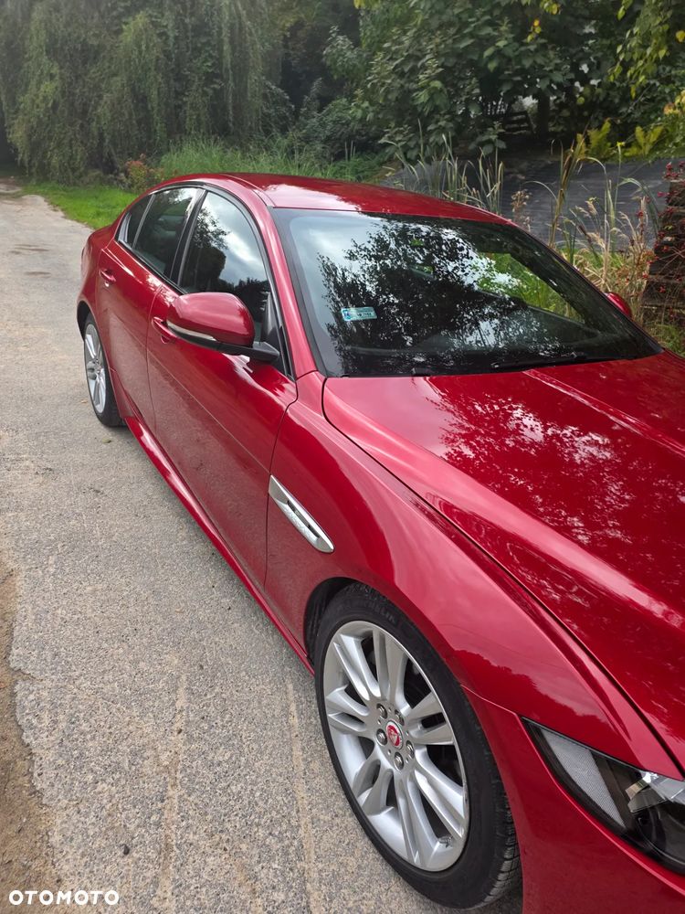 Jaguar XE E-Performance R-Sport - 3