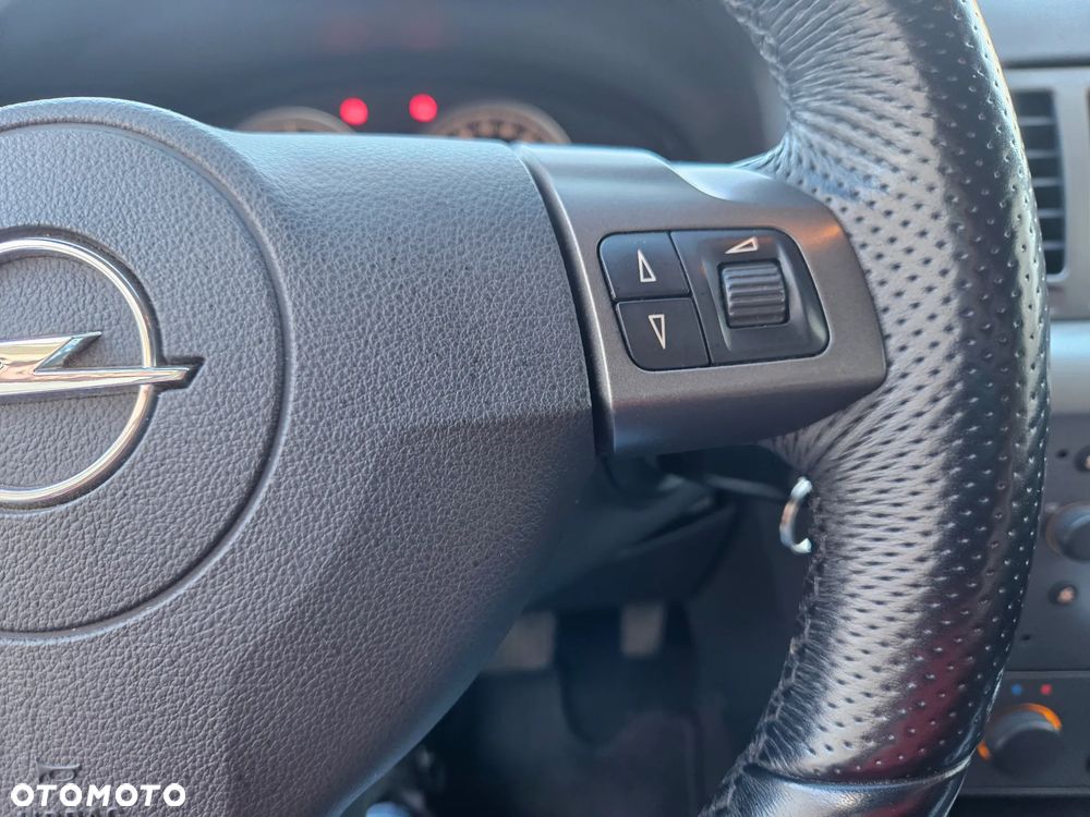 Opel Vectra 1.9 CDTI DPF Automatik Cosmo Plus - 29