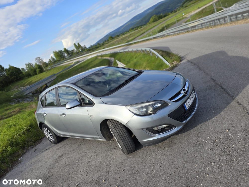 Opel Astra - 1