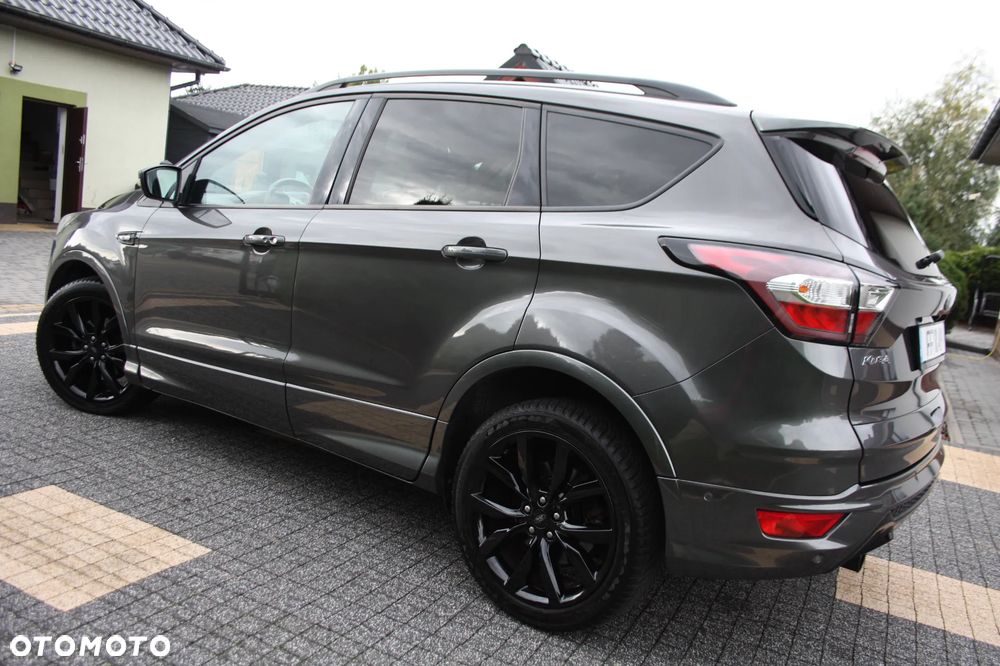 Ford Kuga 1.5 EcoBoost 2x4 ST-Line - 5