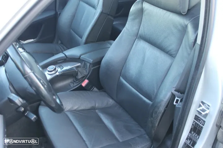 BMW 530 d xDrive Touring Aut. Edition Exclusive - 7