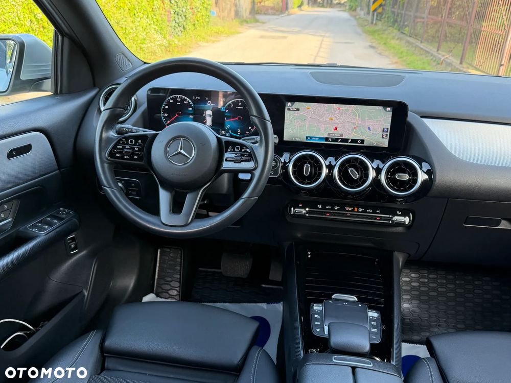 Mercedes-Benz GLA 200 Style - 8