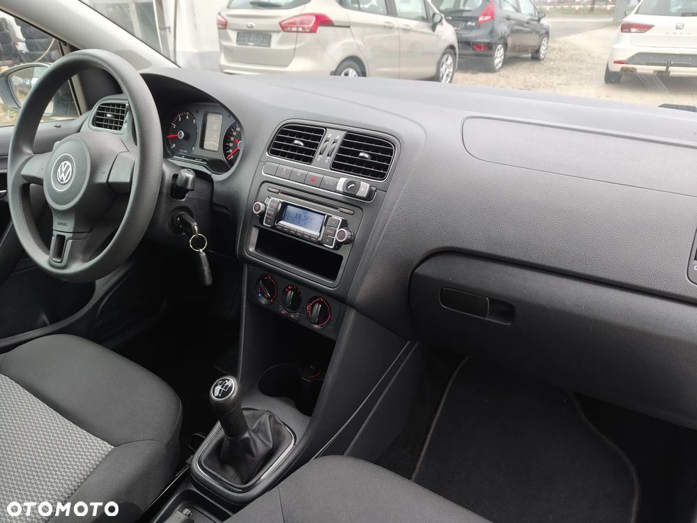Volkswagen Polo - 27