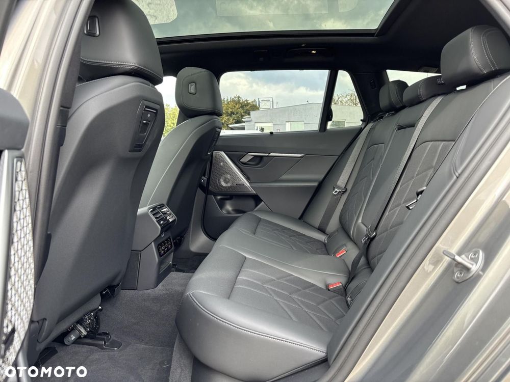 BMW Seria 5 520d xDrive mHEV M Sport - 15