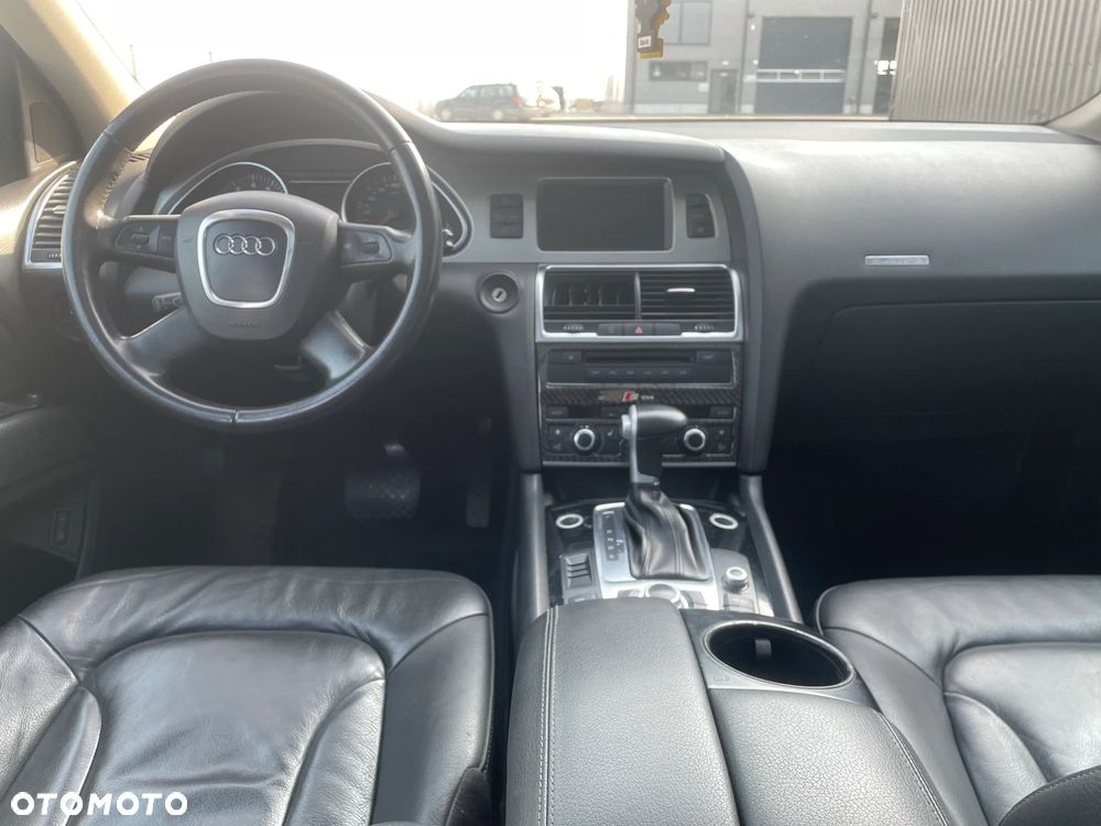 Audi Q7 - 13