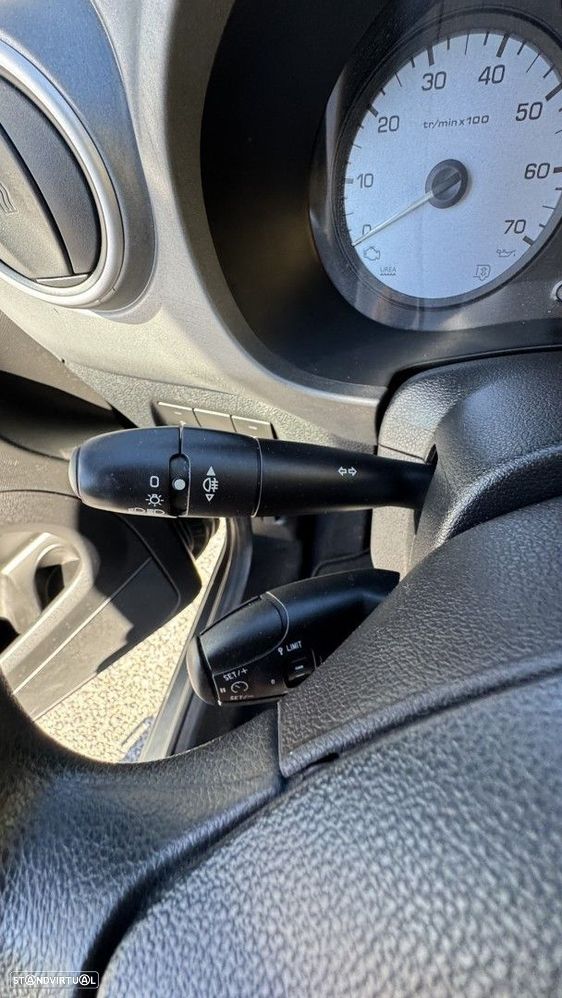 Citroën Berlingo 1.2 PureTech M Shine - 17