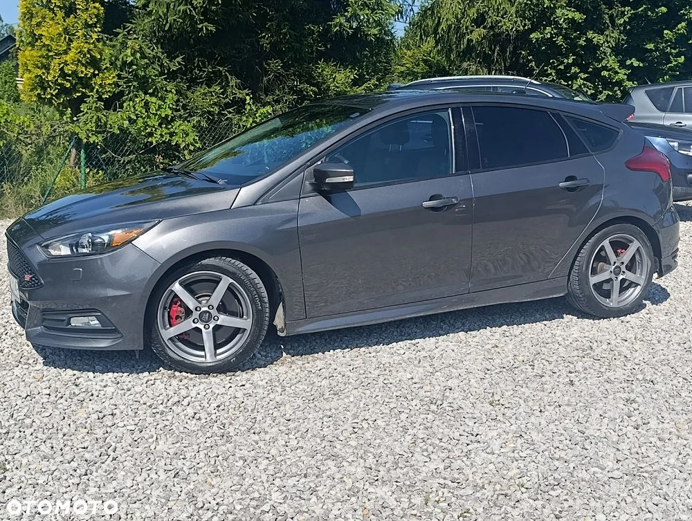 Ford Focus 2.0 EcoBoost ST - 4