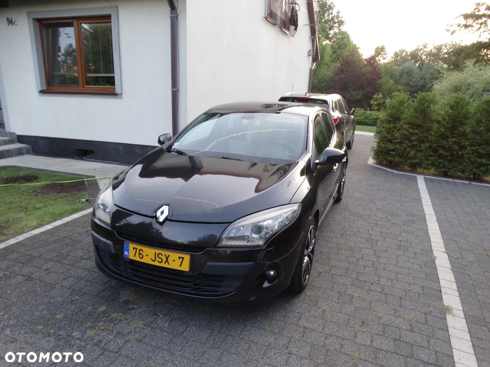 Renault Megane TCe 180 Dynamique - 3