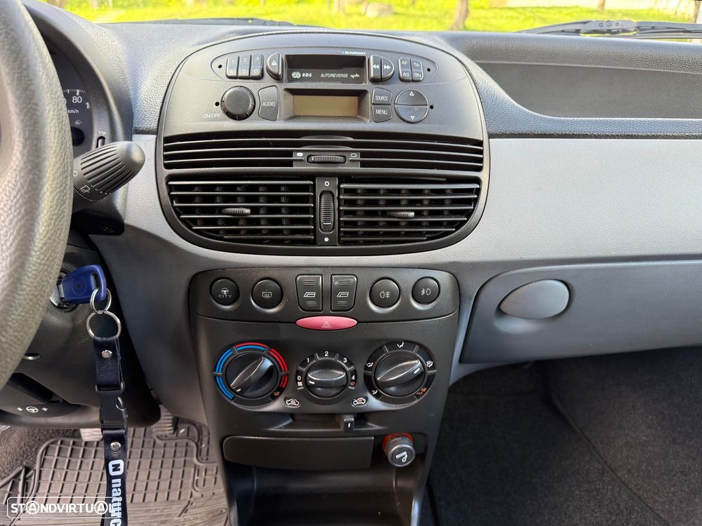 Fiat Punto 1.2 ELX - 19