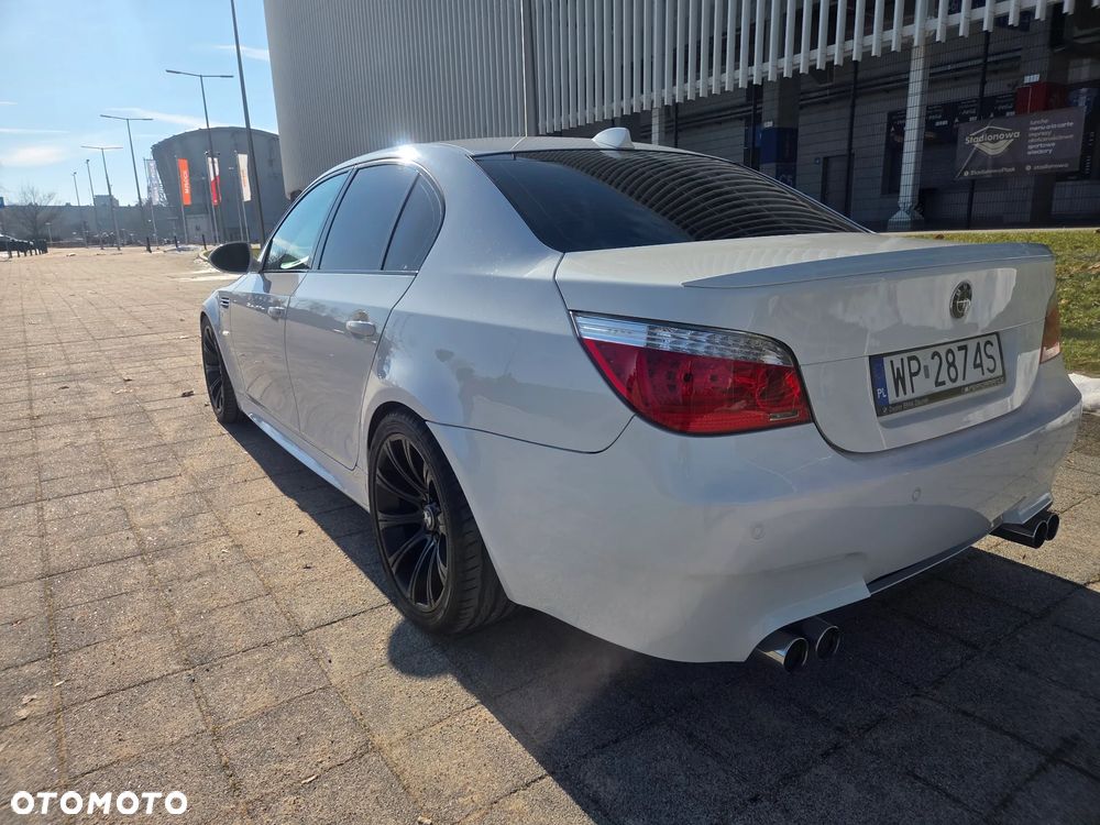 BMW M5 - 4