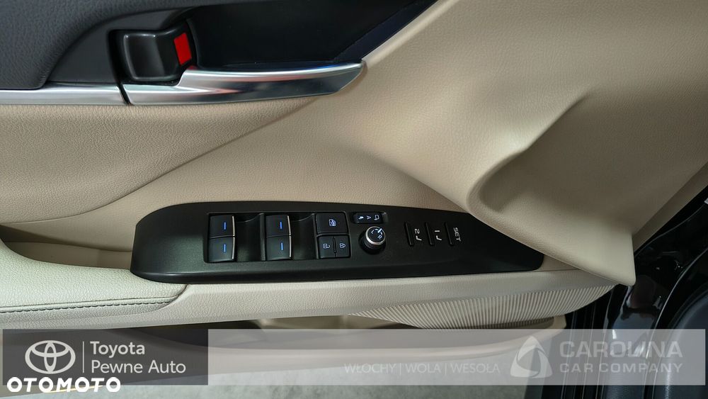 Toyota Camry 2.5 Hybrid Executive CVT - 9