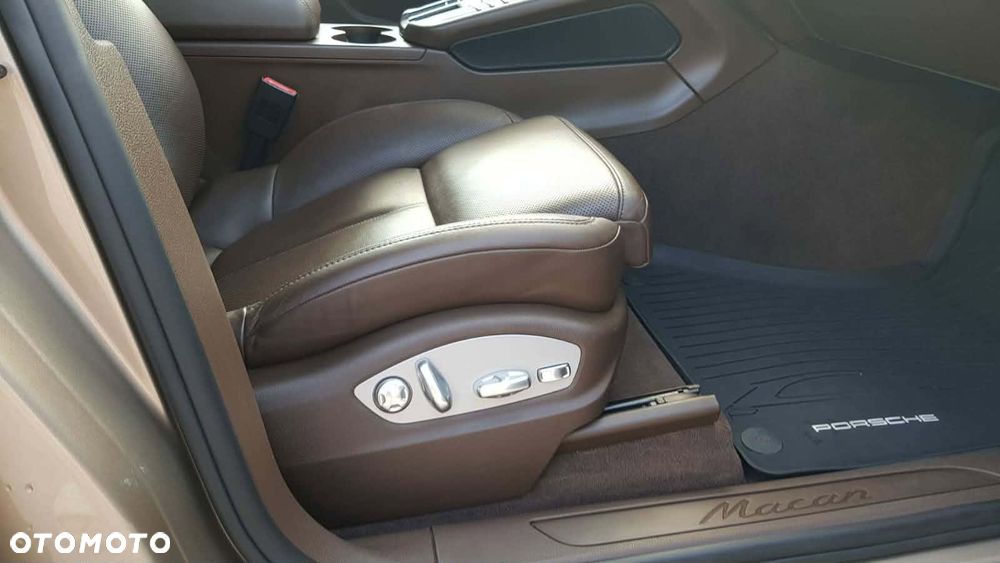 Porsche Macan - 15