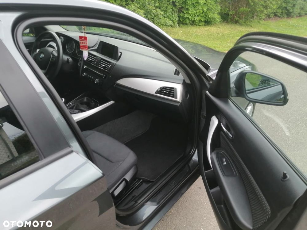 BMW Seria 1 116d Sport Line - 23