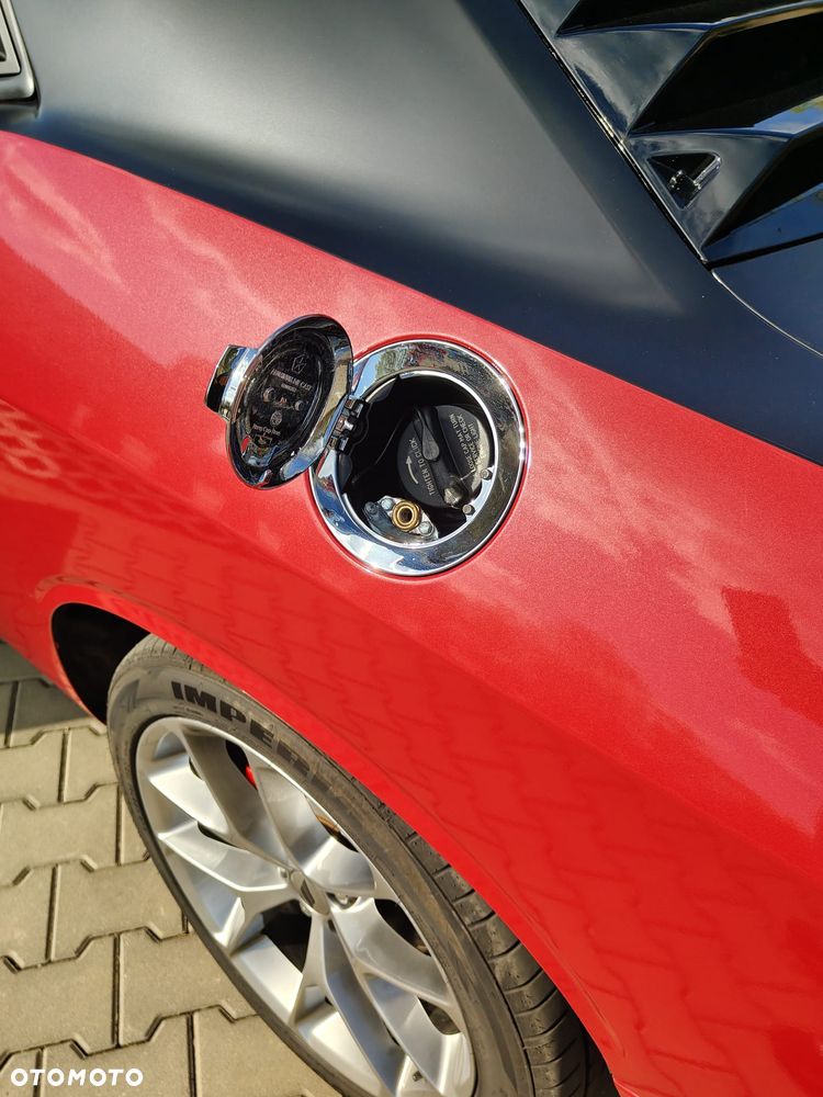 Dodge Challenger - 17