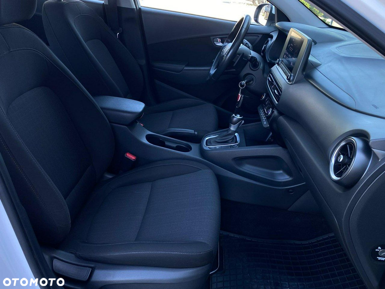 Hyundai Kona - 28