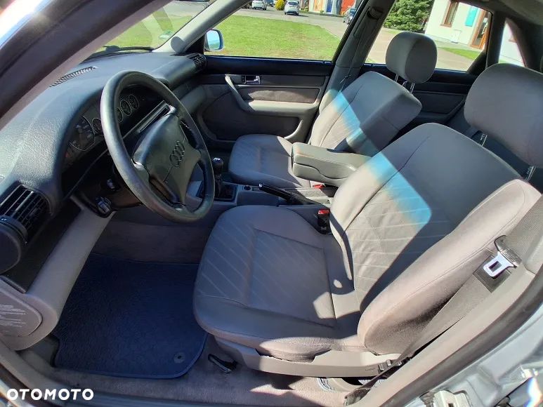 Audi A6 Limousine 2.6 E - 10