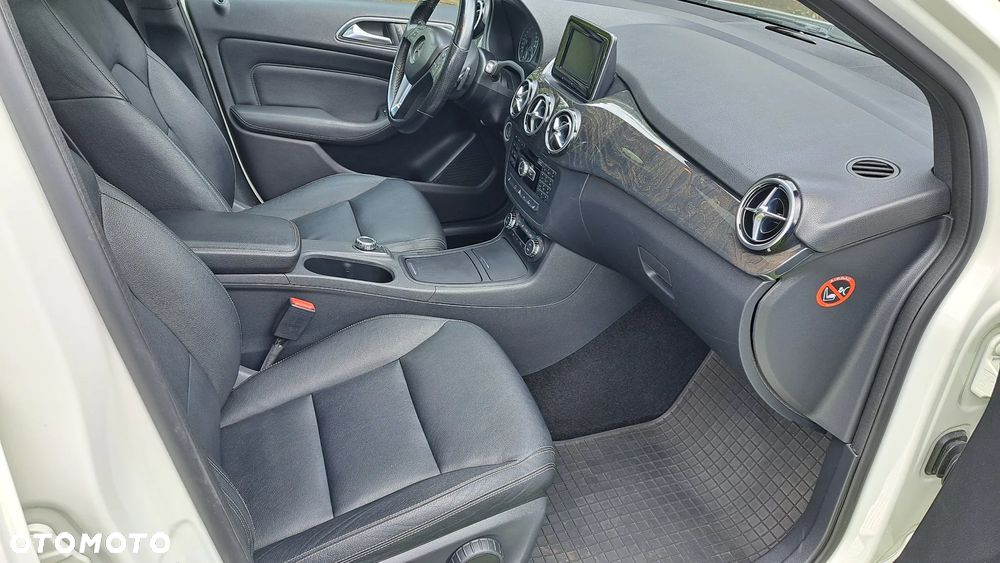 Mercedes-Benz Klasa B 220 CDI - 10