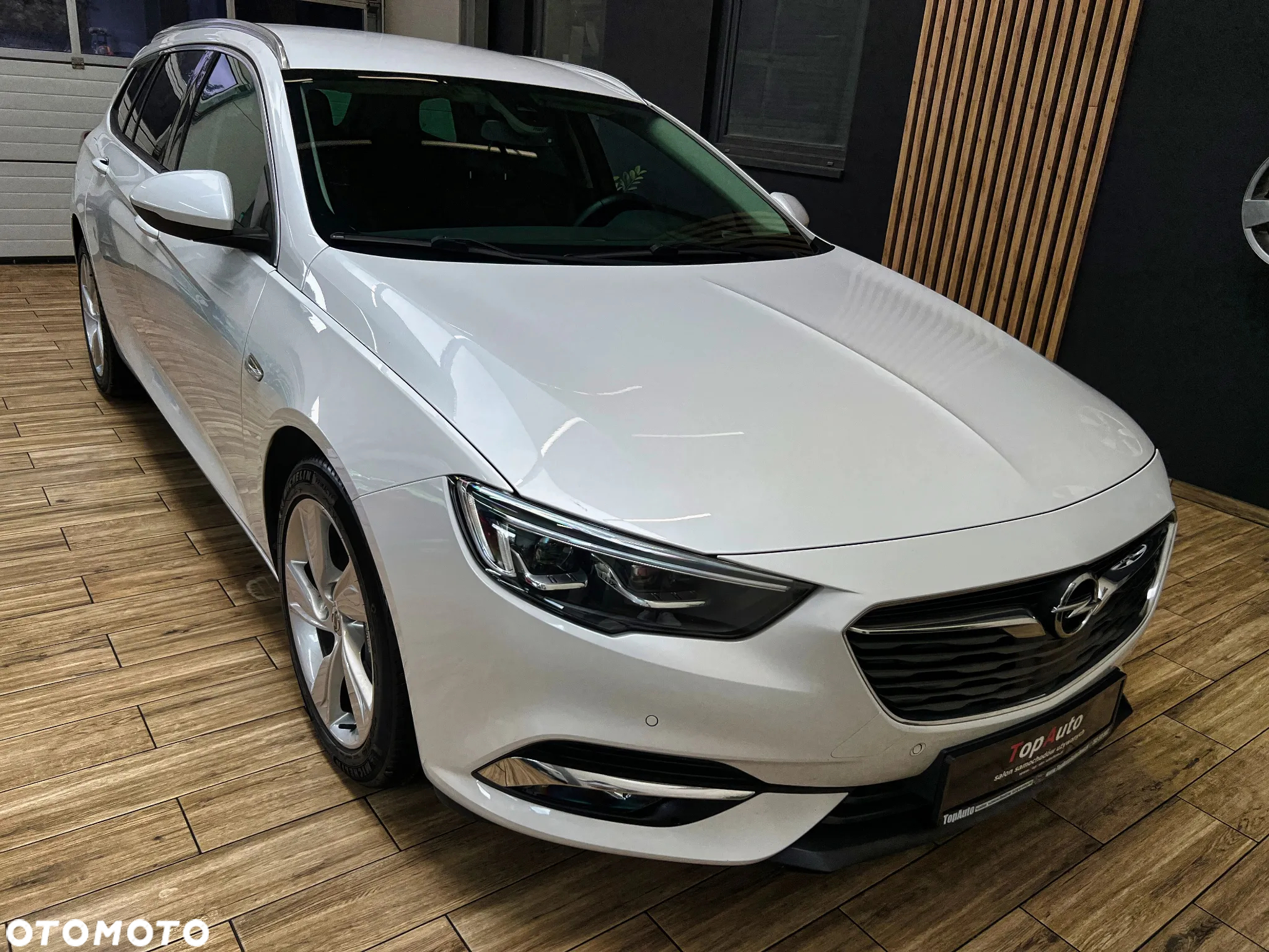 Opel Insignia Grand Sport2.0 Direct InjTurbo 4x4 Dynamic - 4