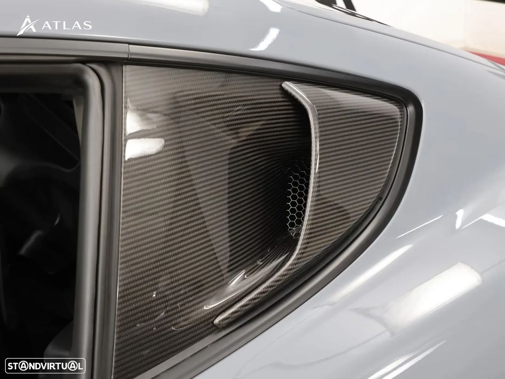 Porsche 718 Cayman GT4 RS - 8