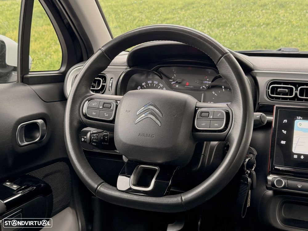 Citroën C3 1.2 PureTech Shine - 18