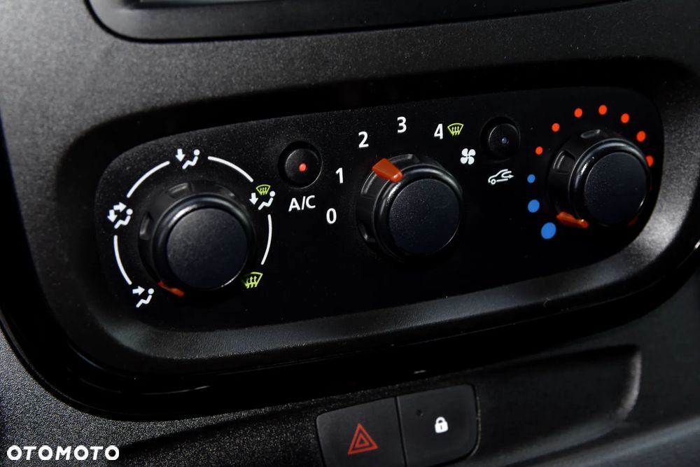 Opel Vivaro L2H1 2.9t Sport - 20