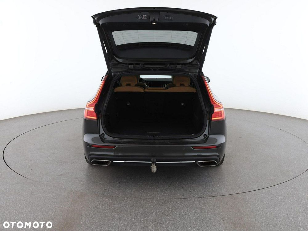 Volvo V60 T8 AWD Recharge Geartronic Inscription - 19