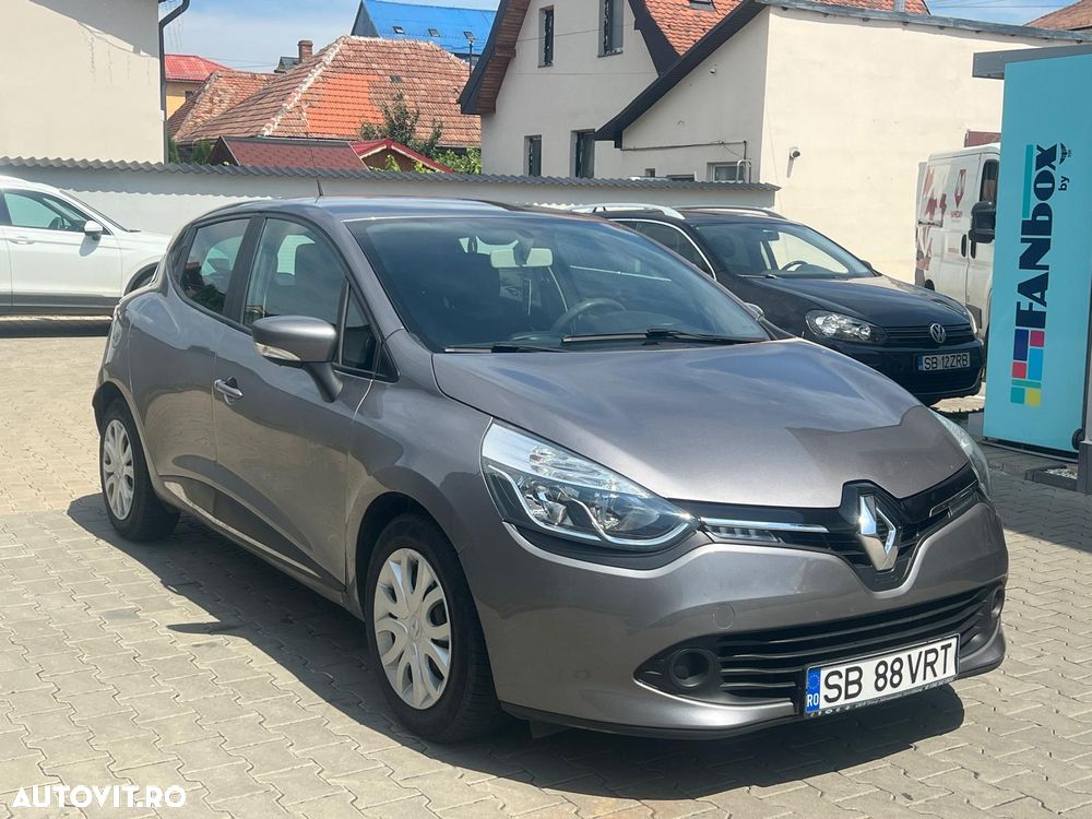 Renault Clio - 2