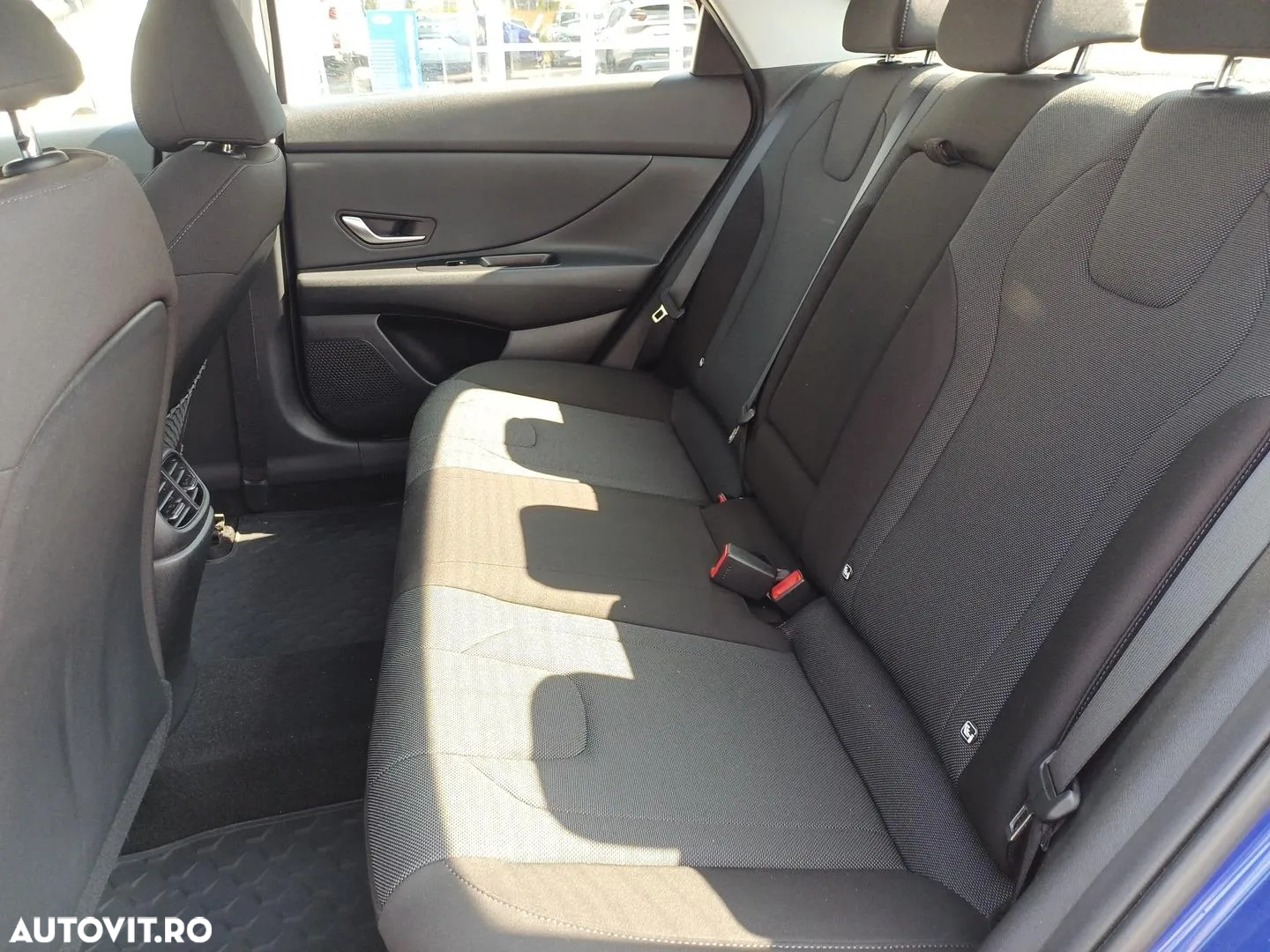 Hyundai Elantra - 22