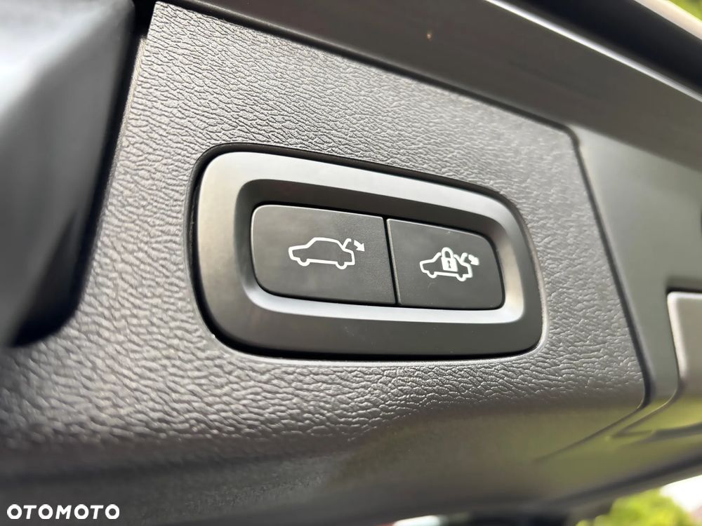 Volvo XC 60 B4 D AWD Geartronic Inscription - 23