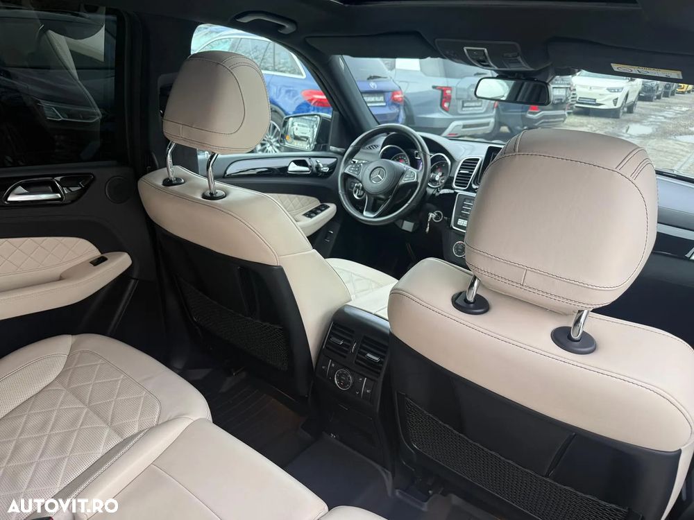 Mercedes-Benz GLS - 13