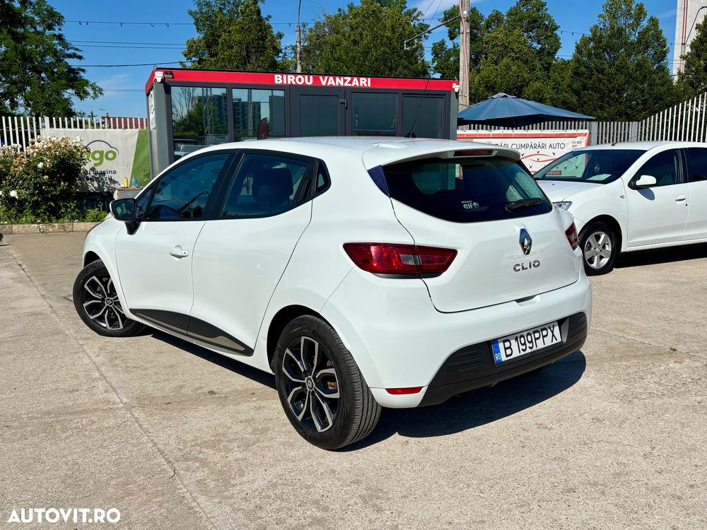Renault Clio - 5