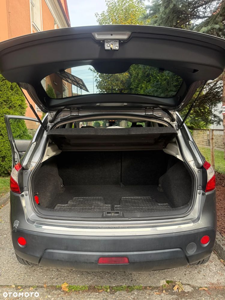 Nissan Qashqai - 14