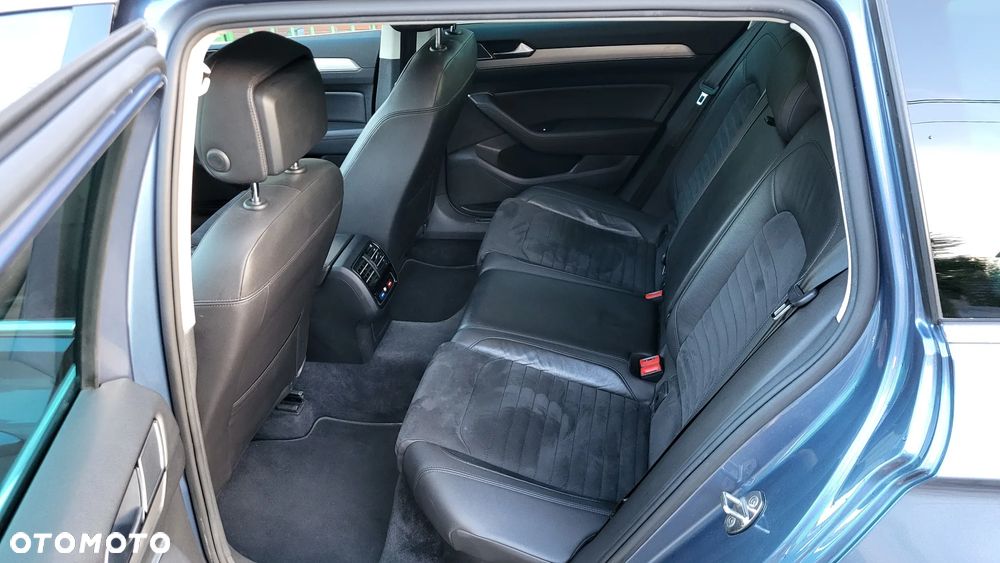 Volkswagen Passat 2.0 TDI BMT 4Mot Highline - 17