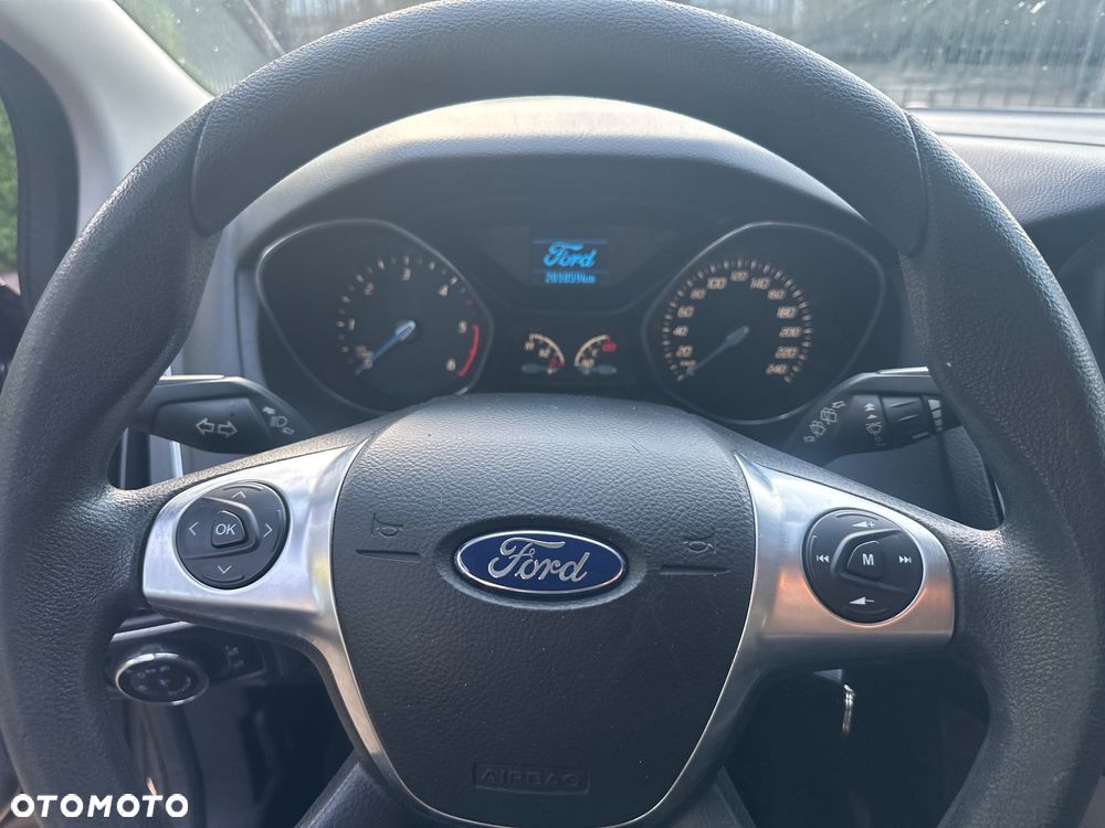 Ford Focus 1.6 FF Trend Sport - 12