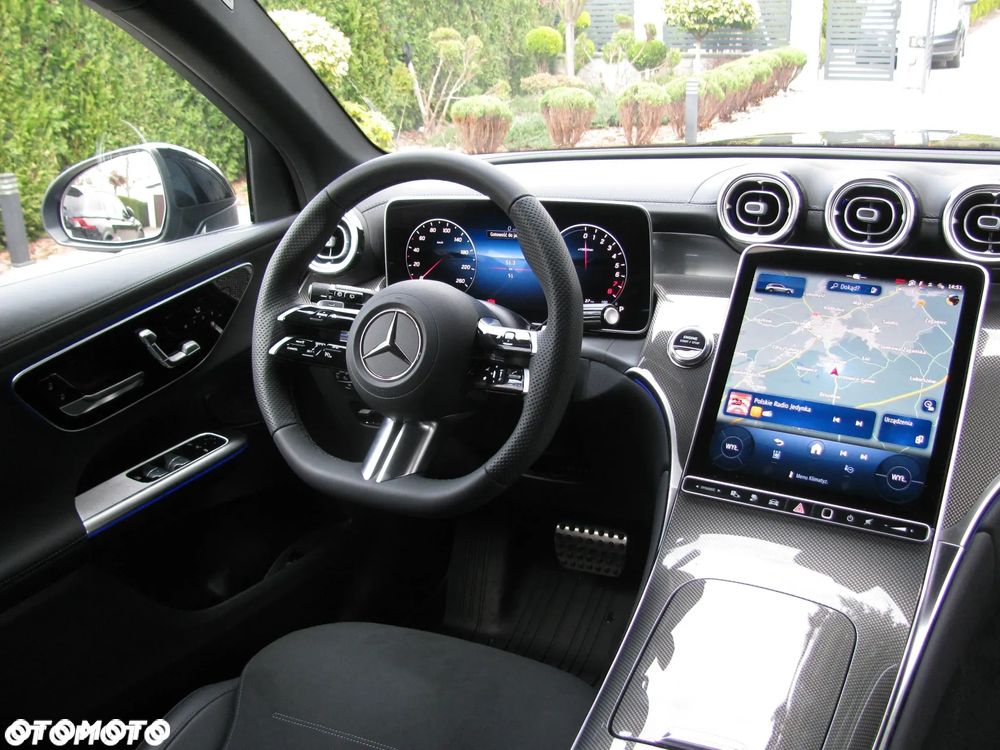 Mercedes-Benz GLC - 21