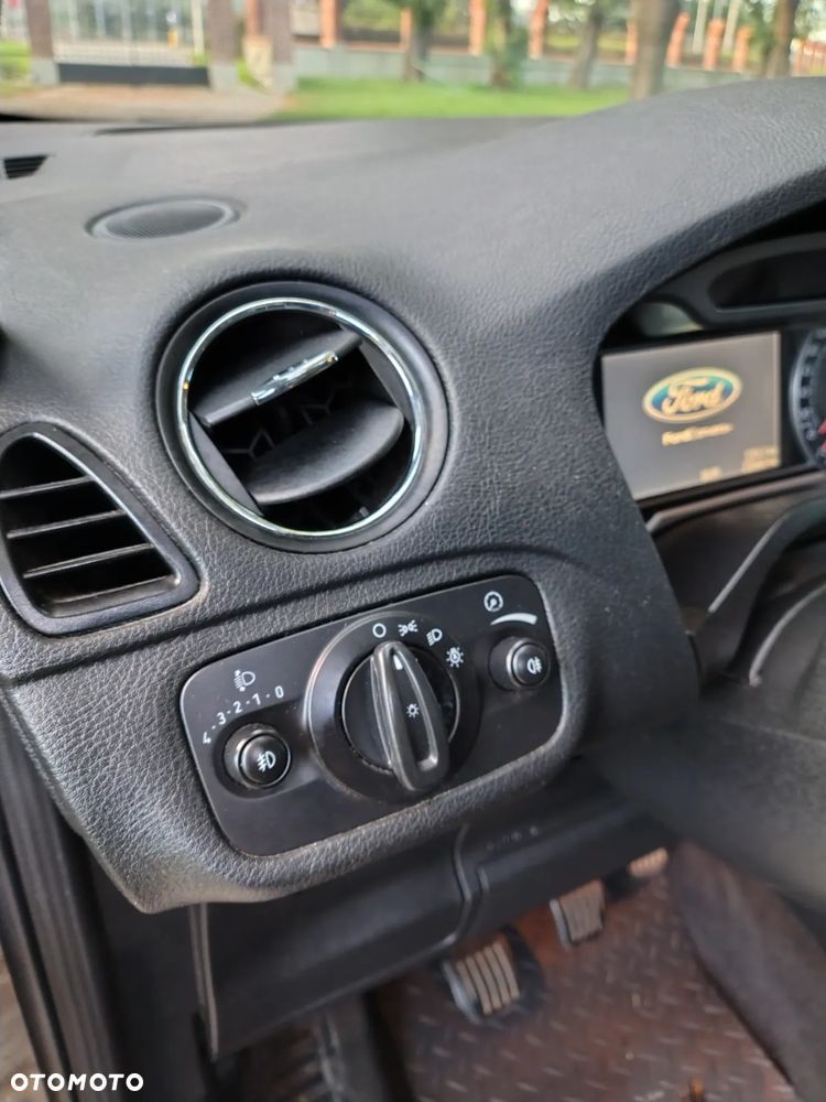 Ford S-Max 2.0 TDCi Trend - 16