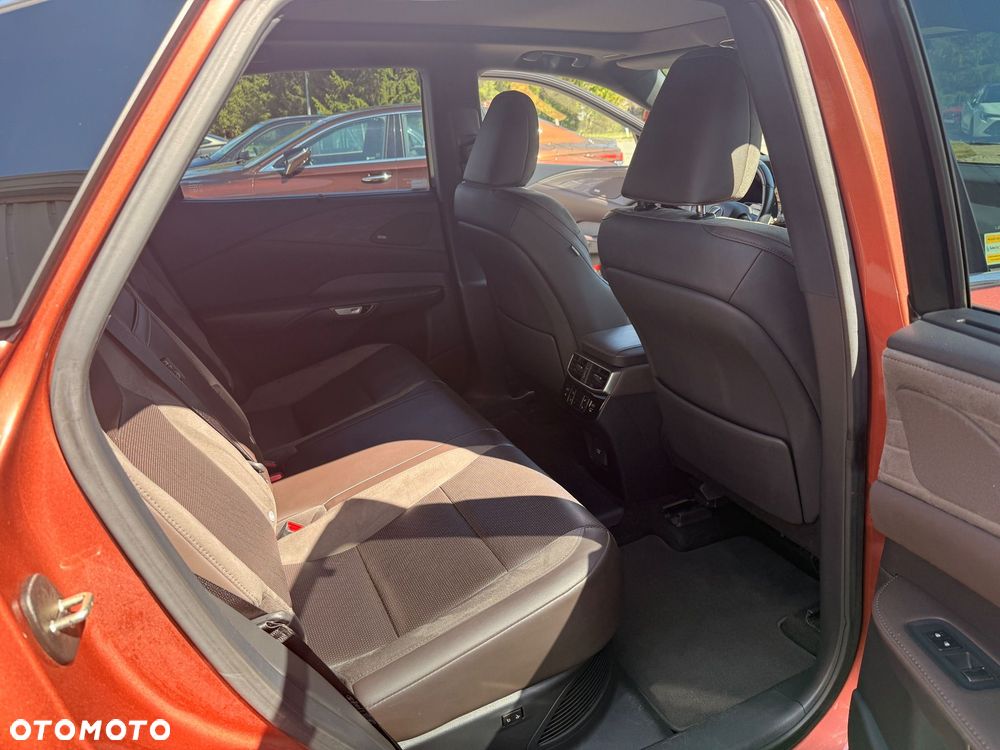 Lexus RX - 6