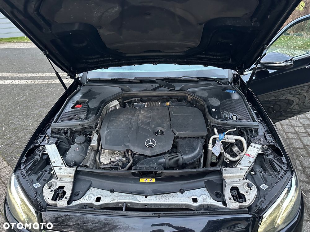 Mercedes-Benz Klasa E - 22