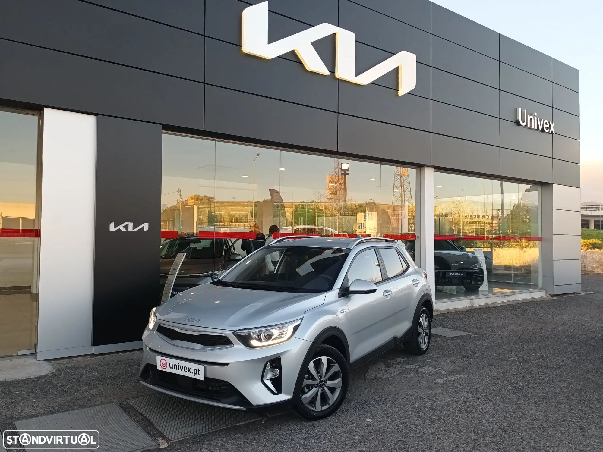 Kia Stonic 1.2 Dynamic - 1
