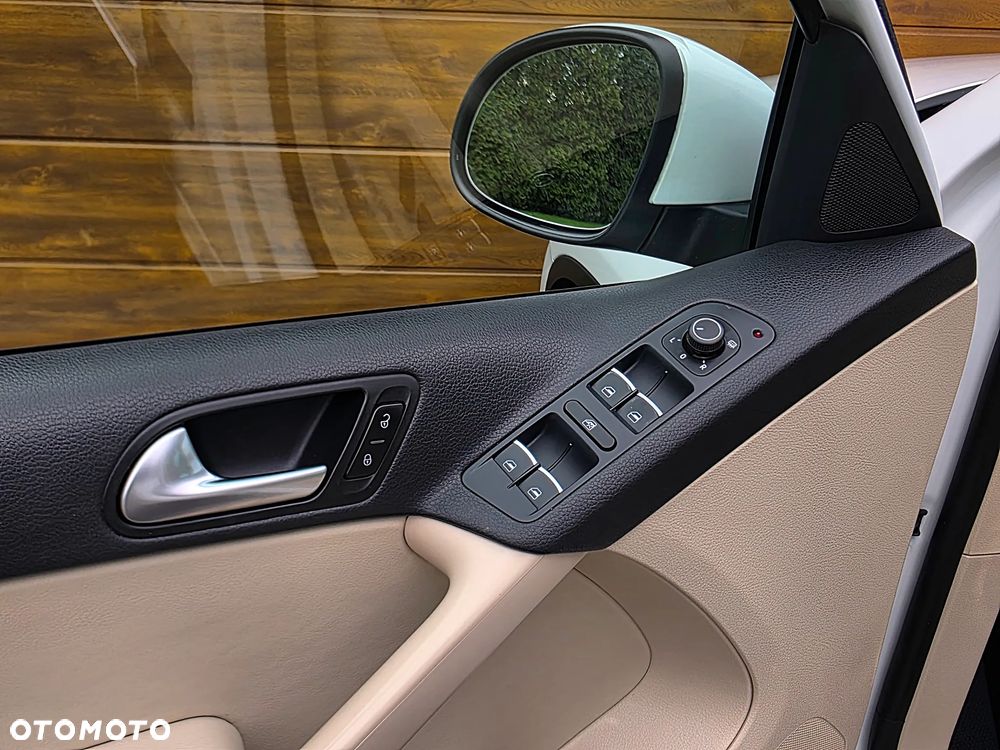 Volkswagen Tiguan - 17