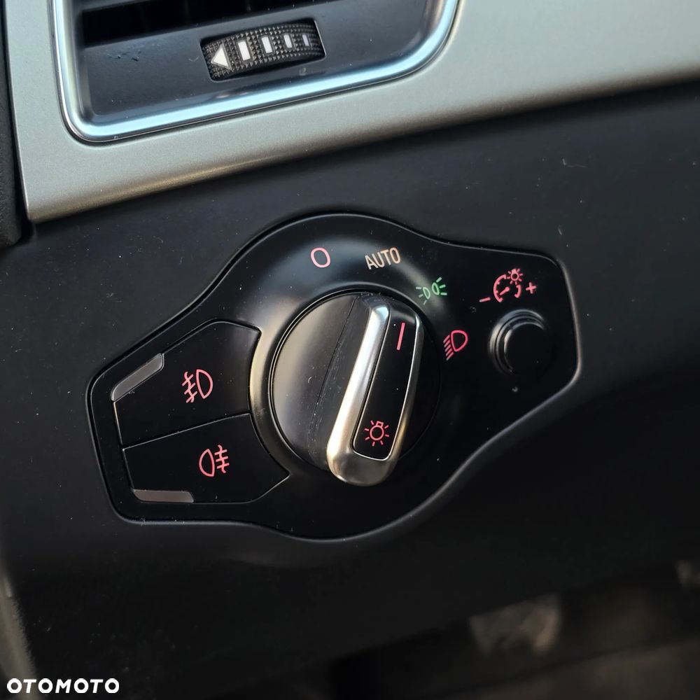 Audi A4 ver-1-8-tfsi-s-line-sportpaket-plus- - 22
